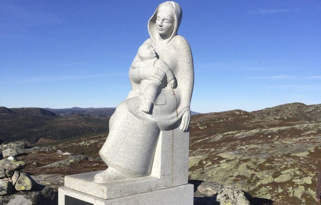 Madonnastatuen er verd turen. Galleribilde