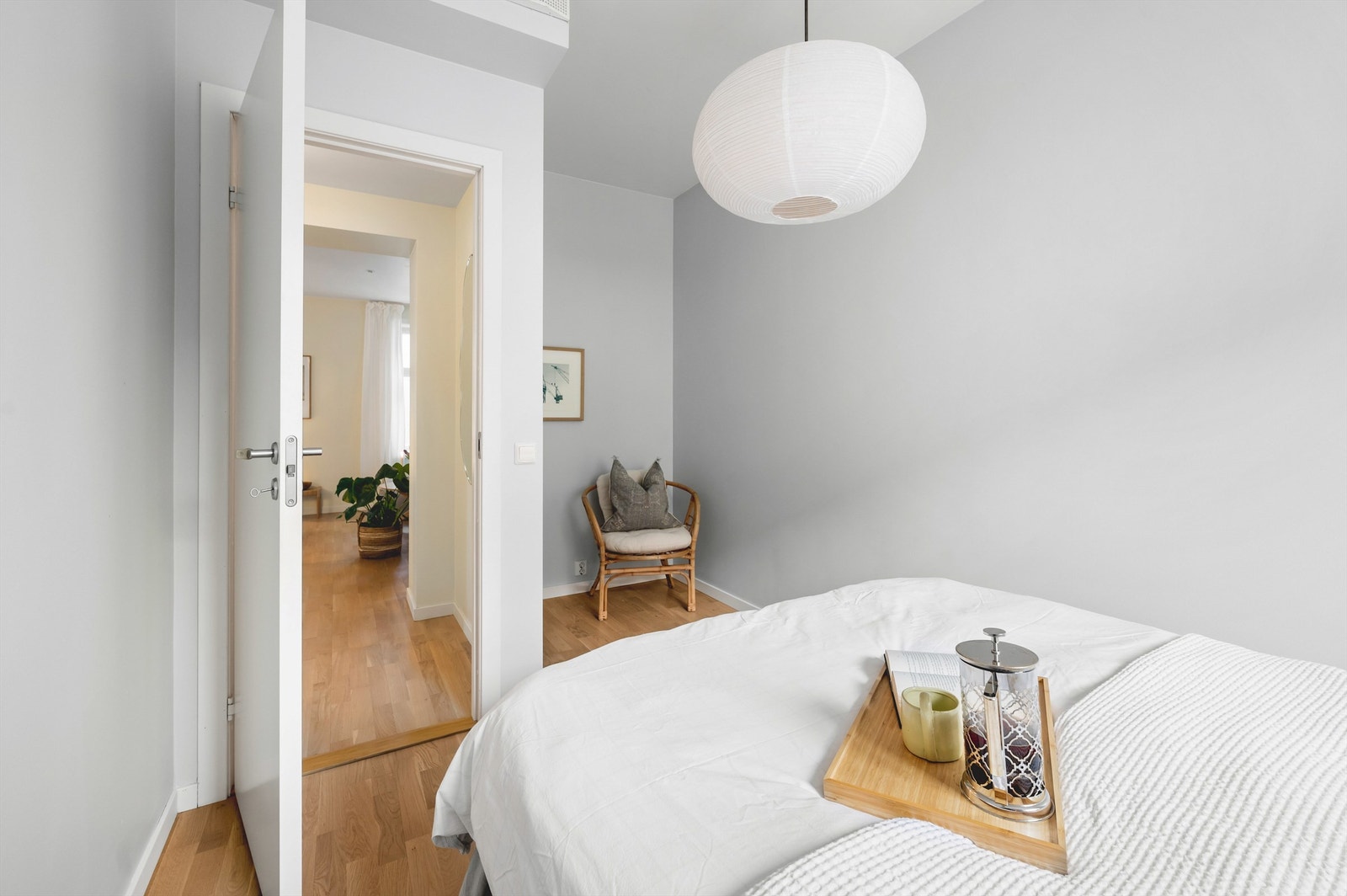 God plass for garderobeskap. Galleribilde