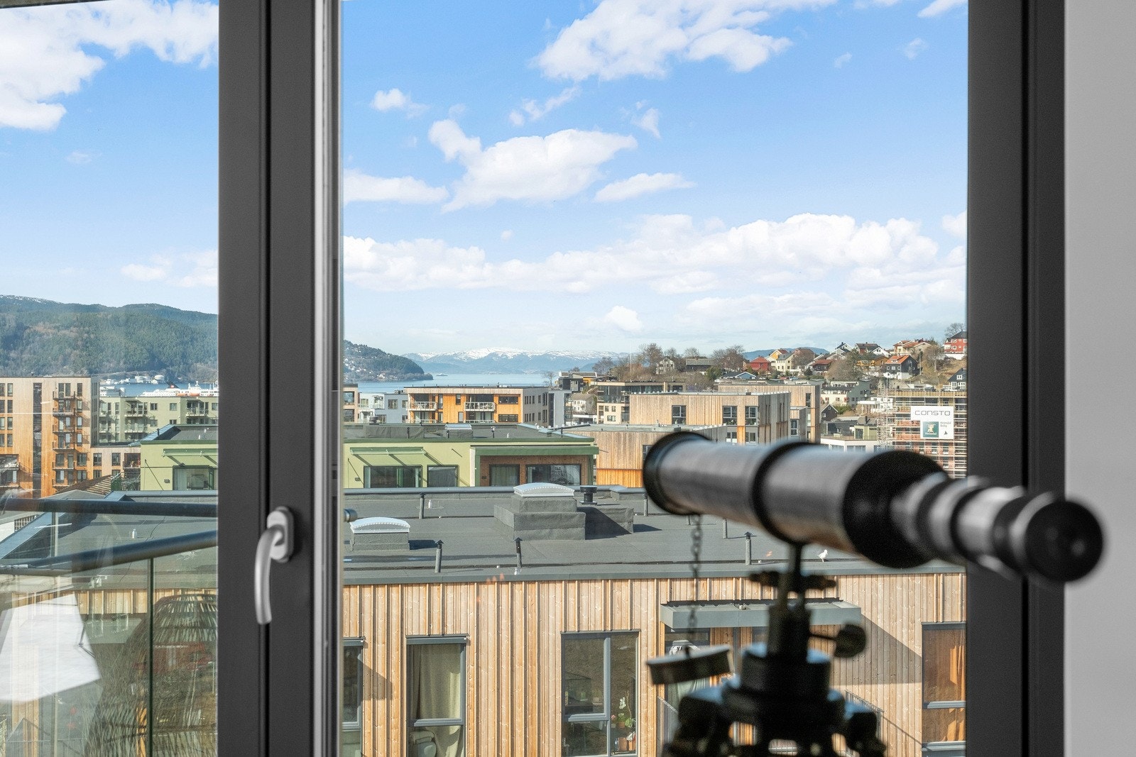 Her kan du holde et ekstra øye med fjorden. Galleribilde