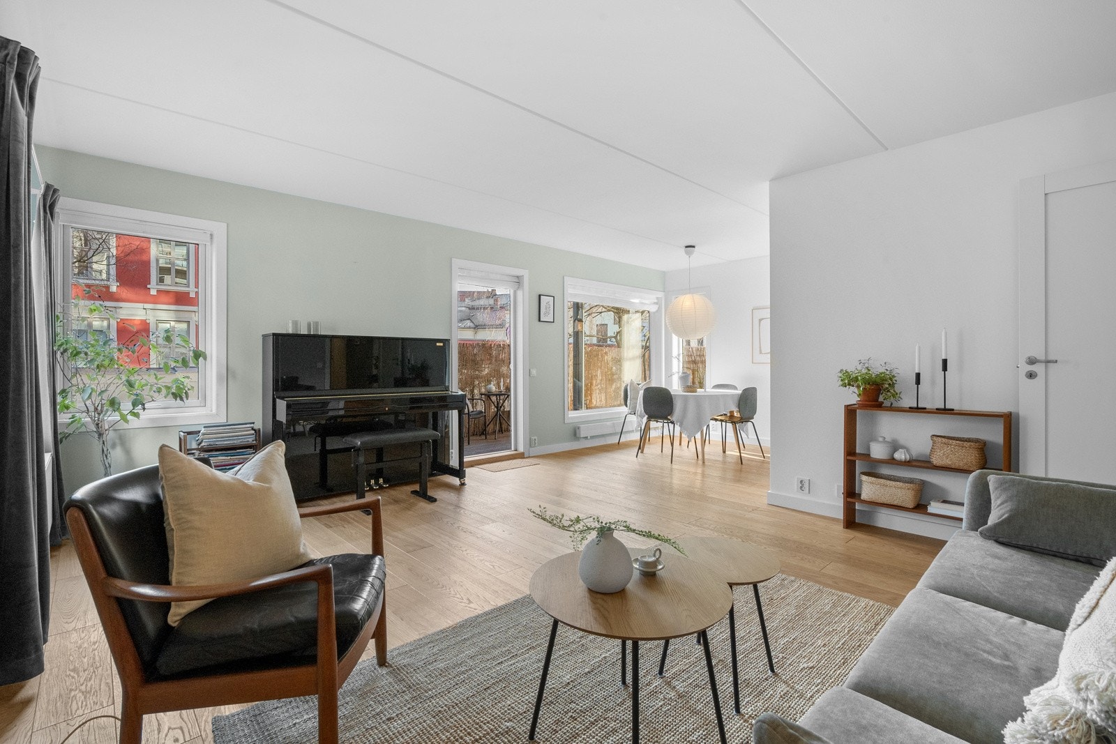 Velkommen til Pilestredet Park 23, en lys og pen selveierleilighet med flott beliggenhet "midt i smørøyet." Galleribilde