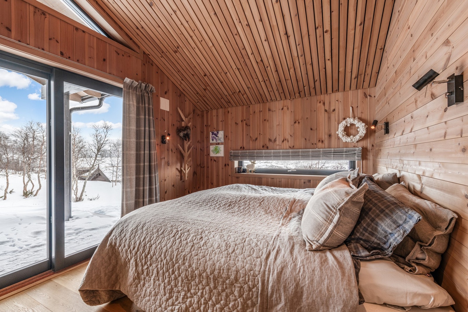 Myke dyner, naturlig lys og en ro som bare finnes på fjellet Galleribilde