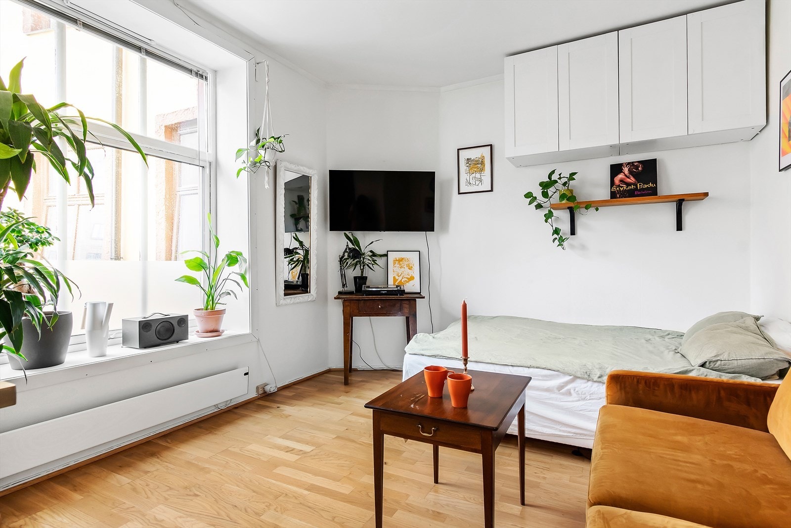 Leiligheten ligger i en meget høy 1.etg som ligger vendt mot indre gård Galleribilde