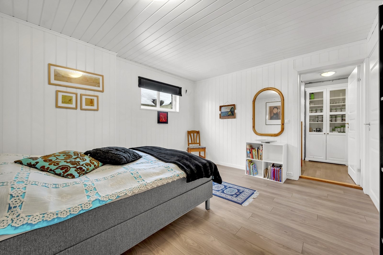 Soverom tilknyttet hoveddel Galleribilde