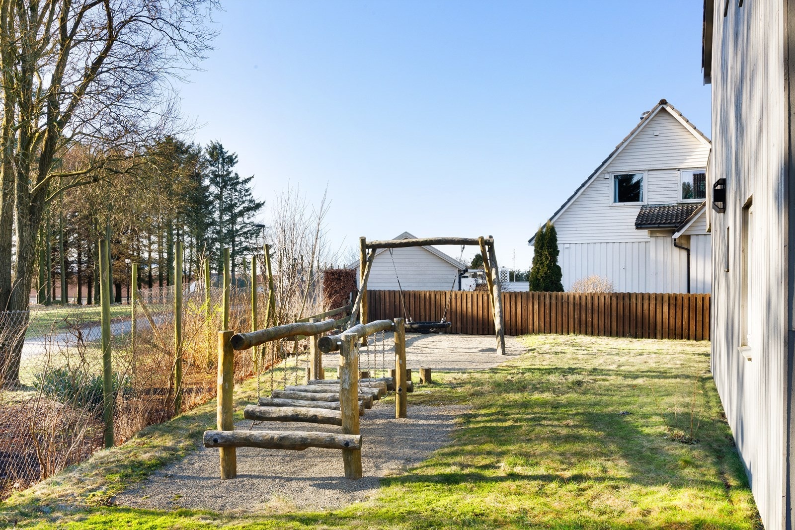 Fellesarealene har lekeplass. Galleribilde