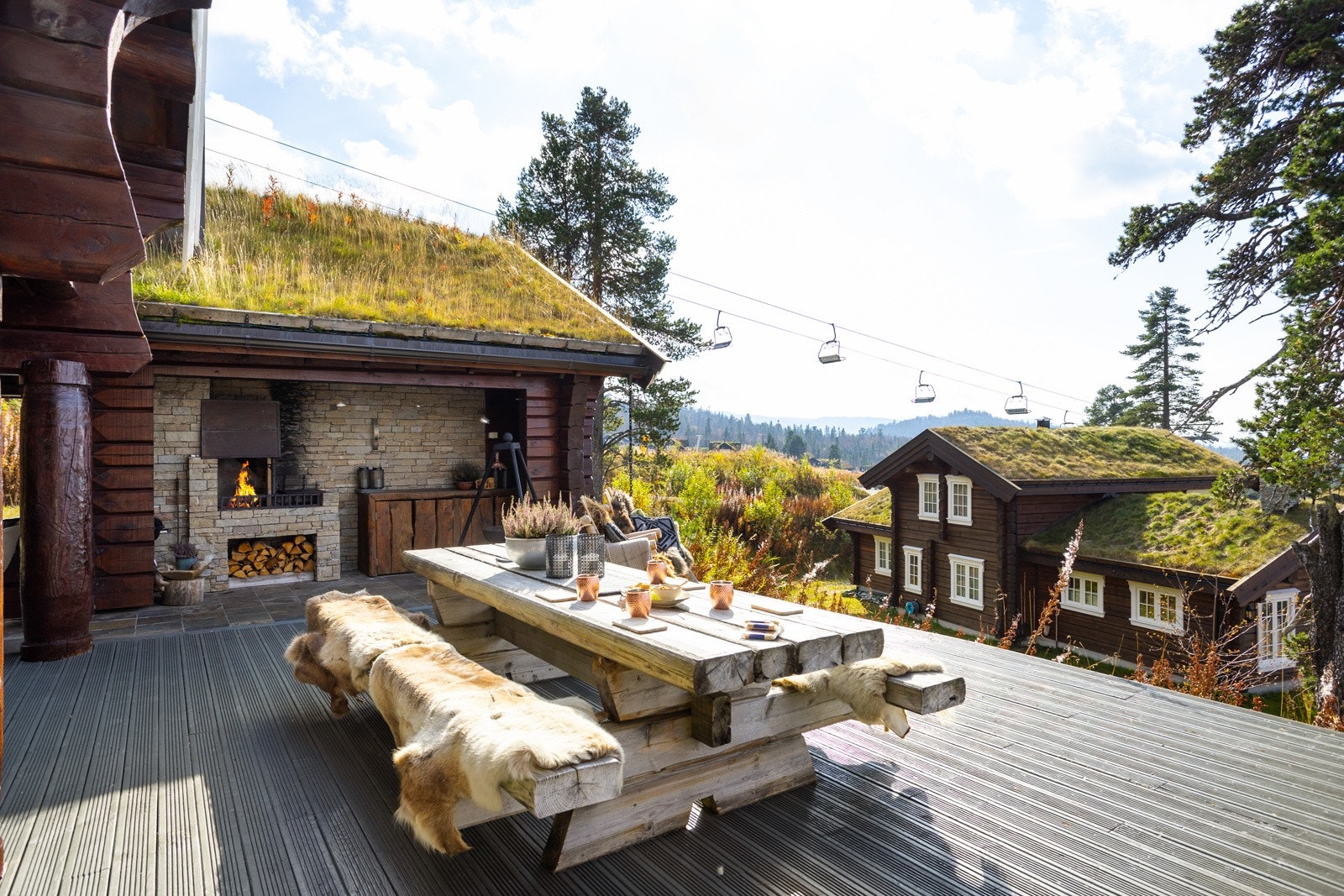 Solrik beliggenhet med kort vei til alle fasiliteter, skibakker og langrennsløyper Galleribilde