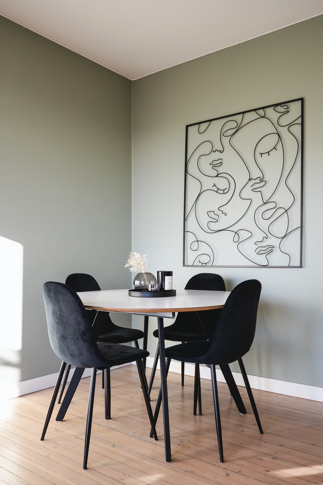 Rommet har god takhøyde på 2,67 meter. Galleribilde