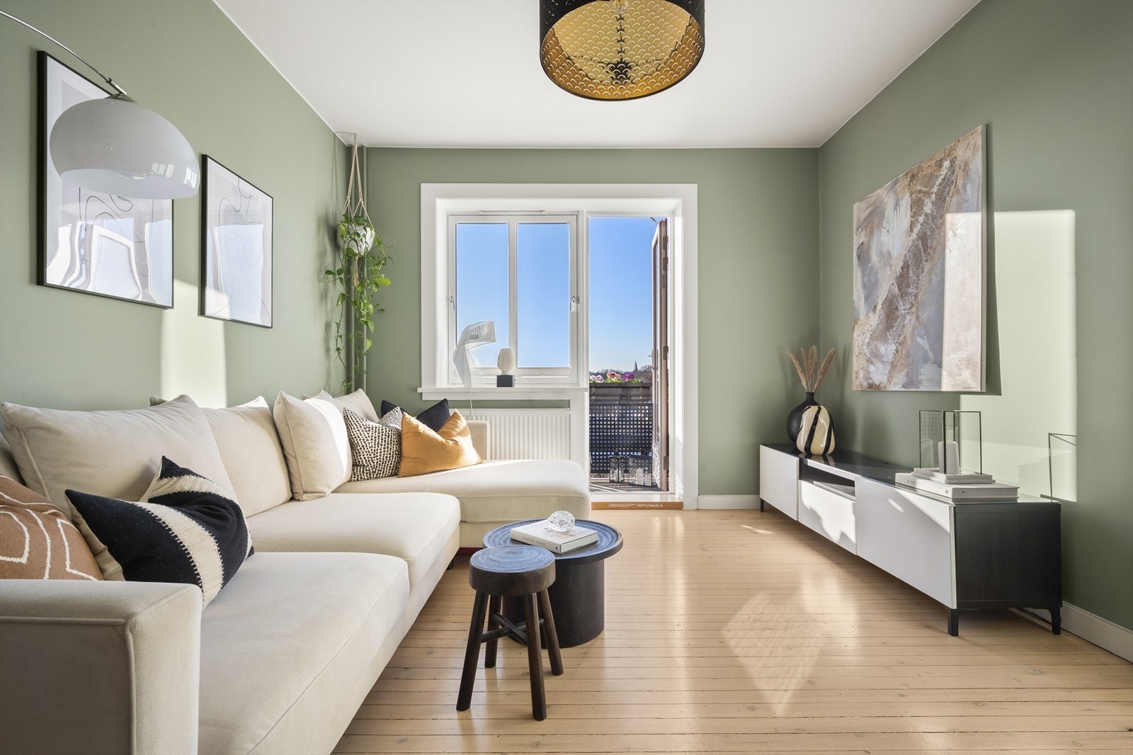 En lys, innbydende og romslig 2-roms med attraktiv beliggenhet på Torshov. Galleribilde