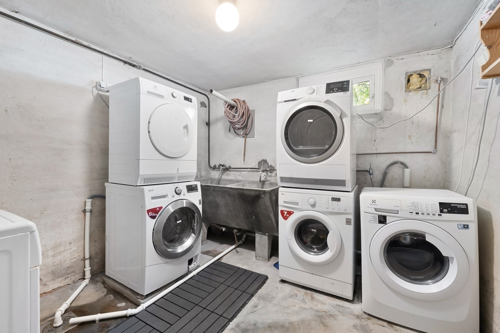 Felles vaskerom i kjelleretasjen. Galleribilde