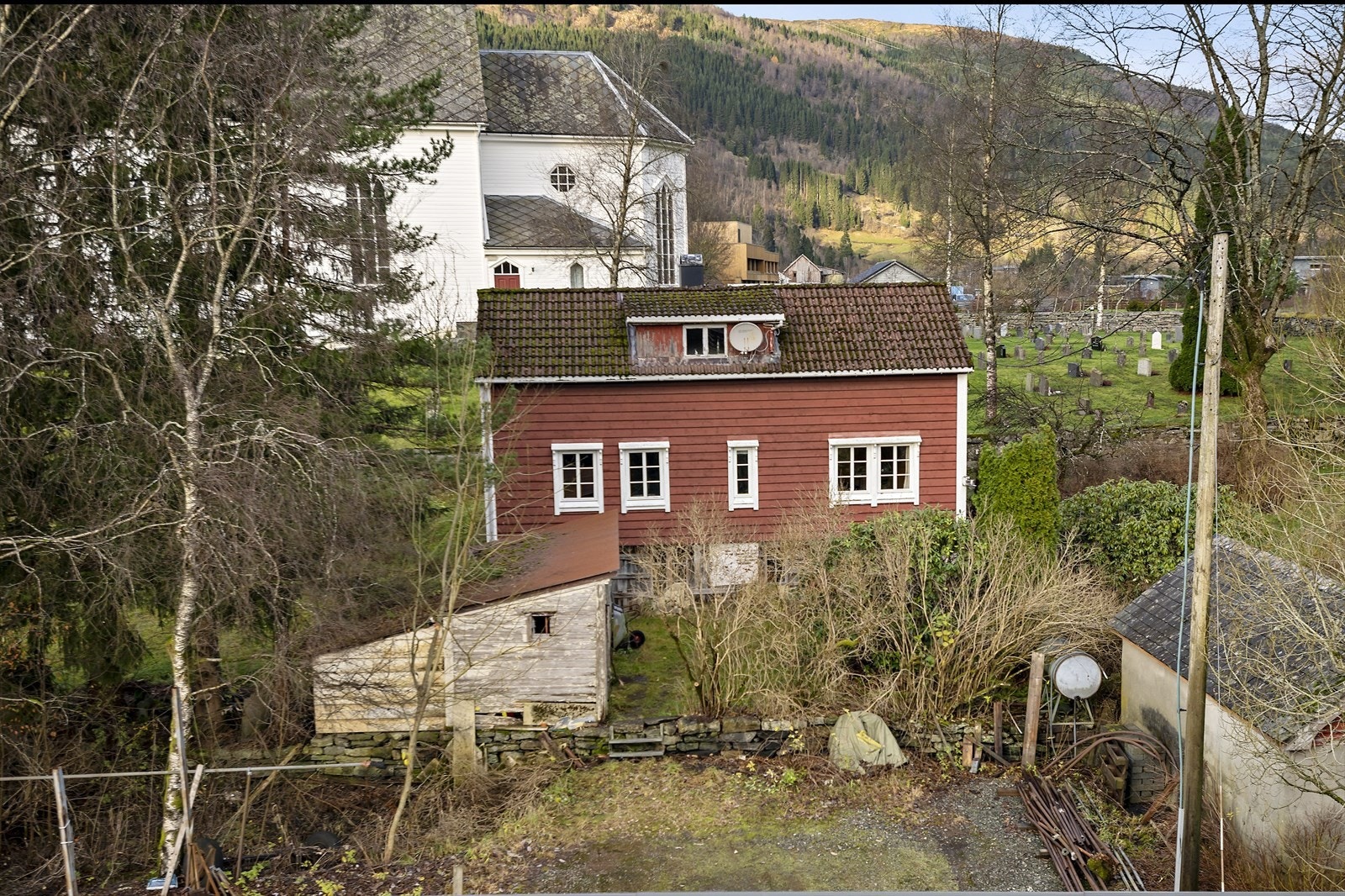 Velkommen til Fjæra 12 - Presentert av Eiendomsmegler Vest v/ Tore Berqvam Galleribilde