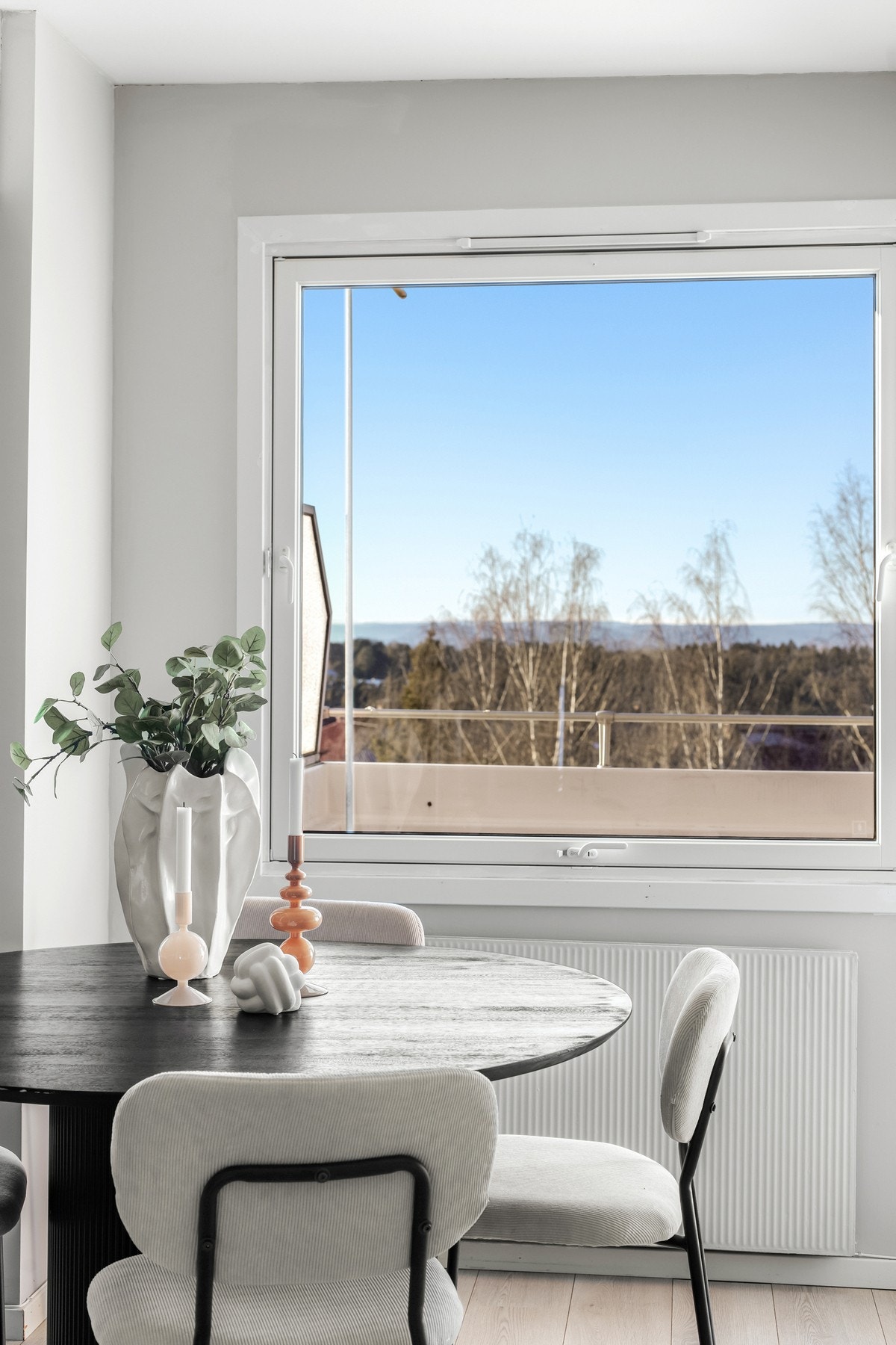 Radiatoroppvarming med fjernvarme er inkludert i fellesutgiftene Galleribilde