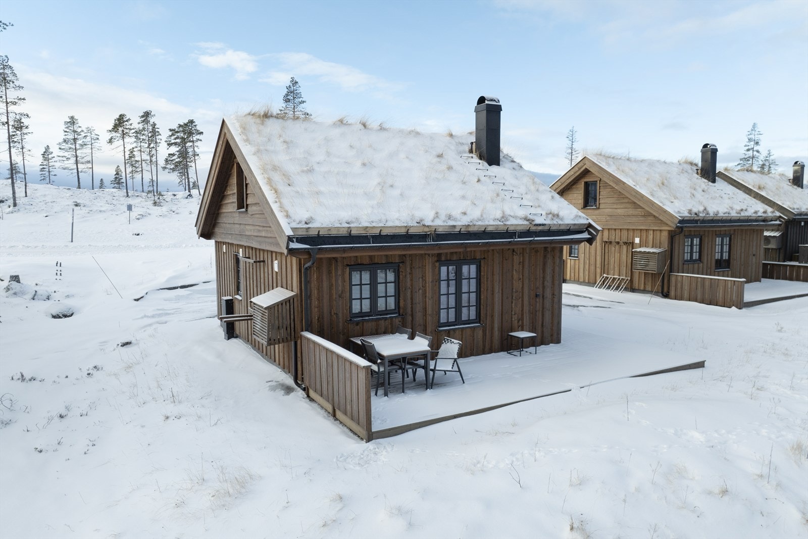 Sprenåsgrenda ligger idyllisk til på
Turufjell Galleribilde