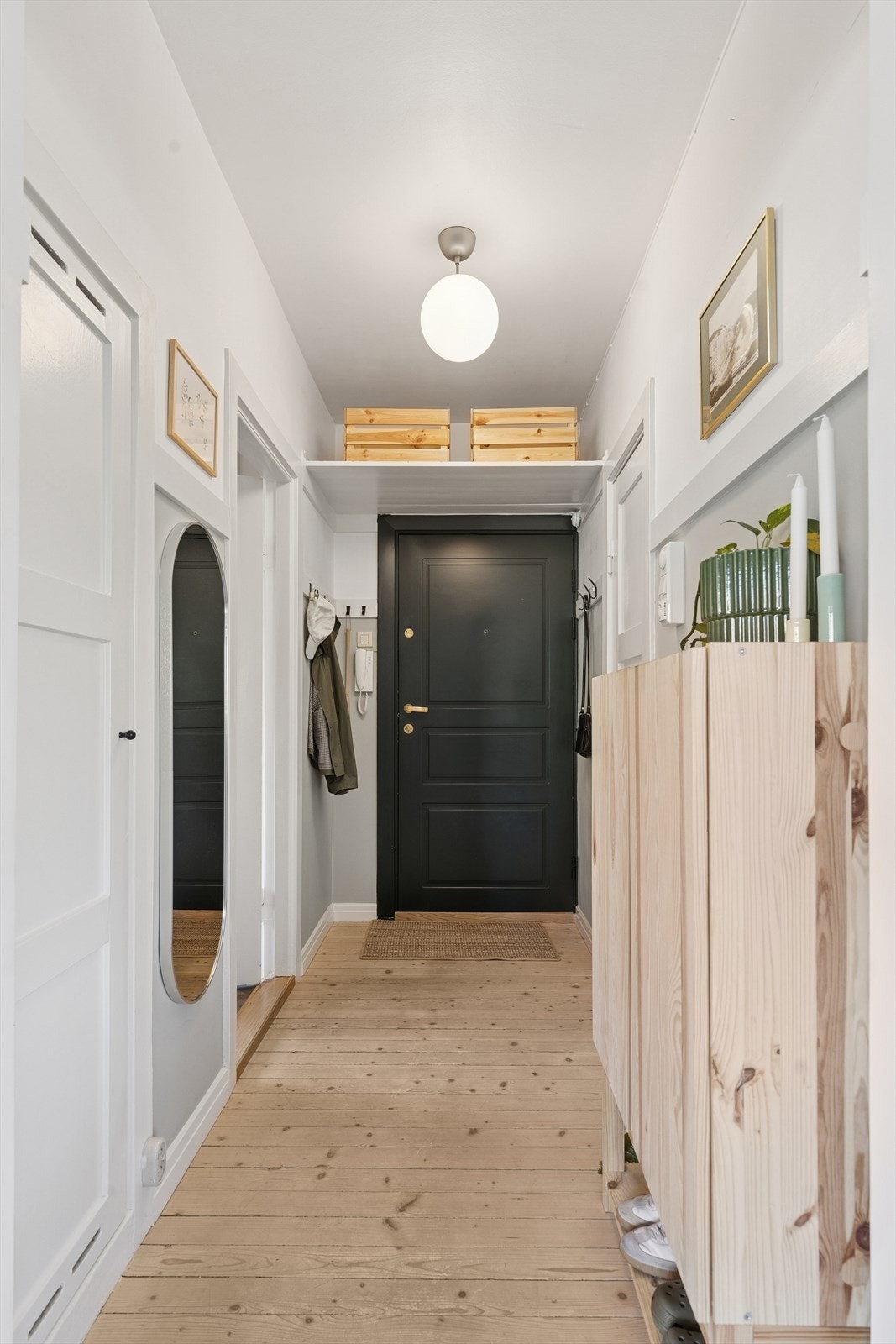 Baderommet finner du i tilknytning til entreen Galleribilde