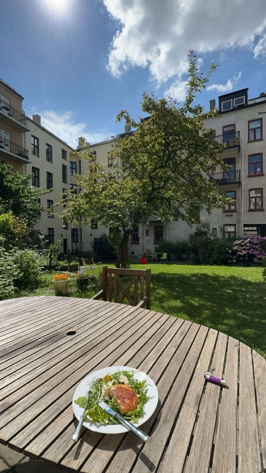 Private bilde fra selger av bakgården. Galleribilde