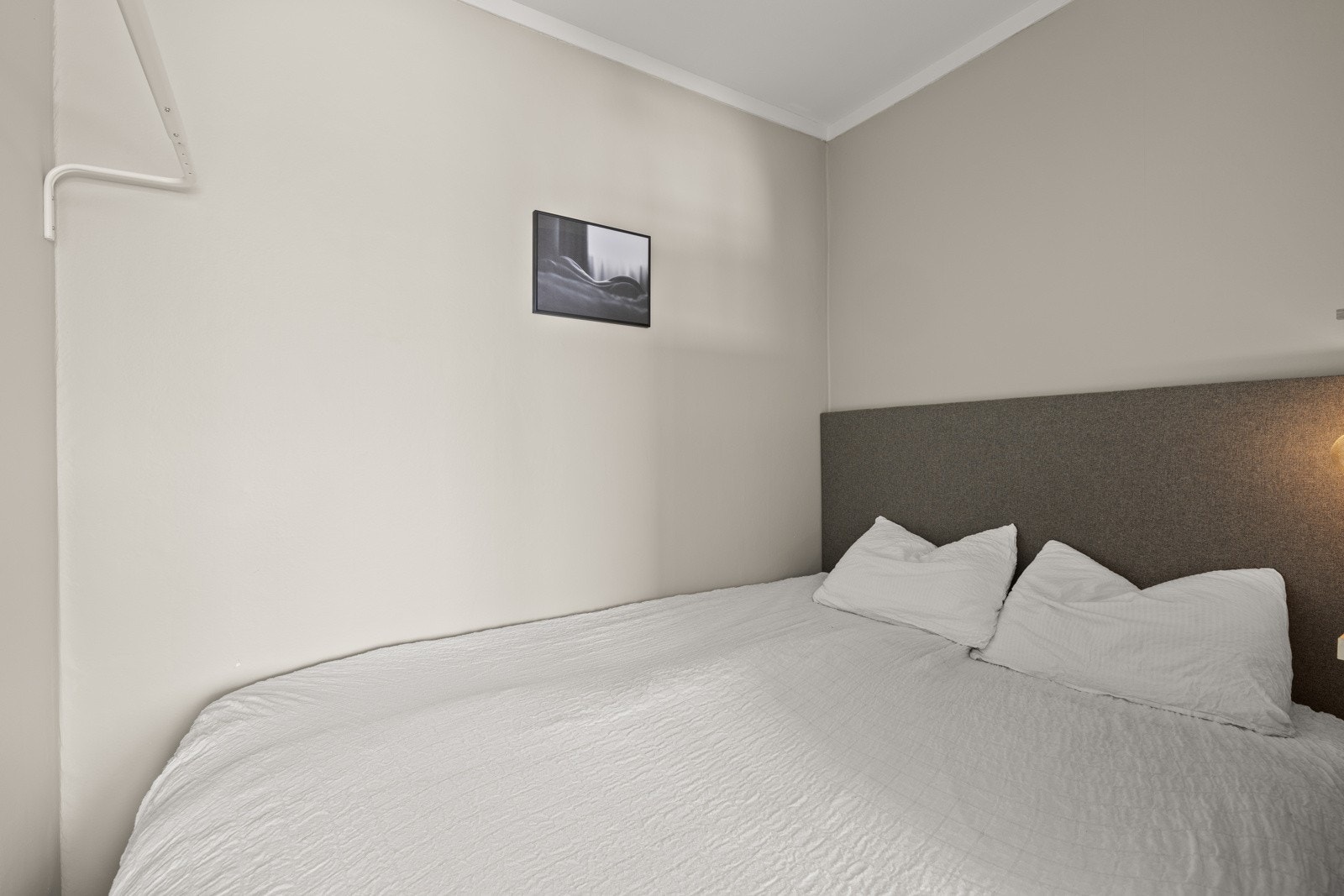 Her får du plass til en dobbeltseng. I dag er det en 1,50 seng der. Galleribilde