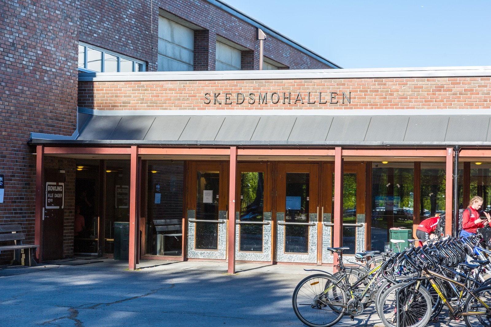 Skedsmohallen. Galleribilde