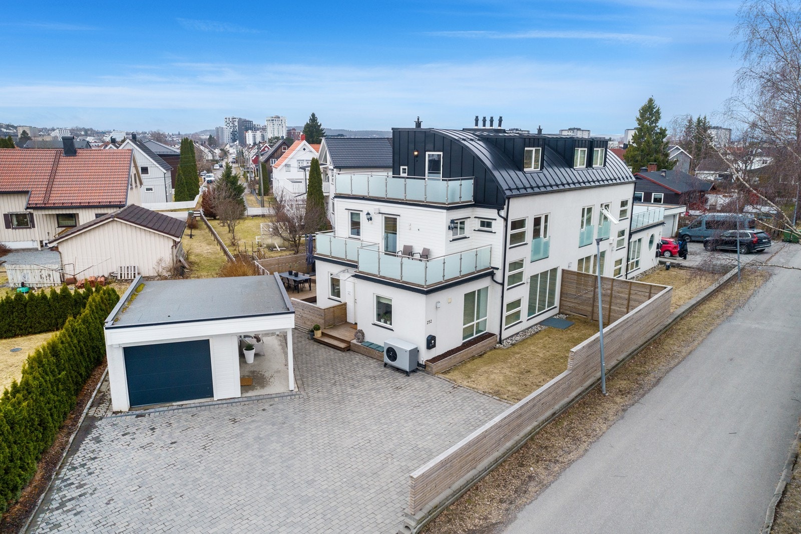 Velkommen til Fetveien 252 presentert av Harald Hauge v/ Eiendomsmegler 1! Galleribilde