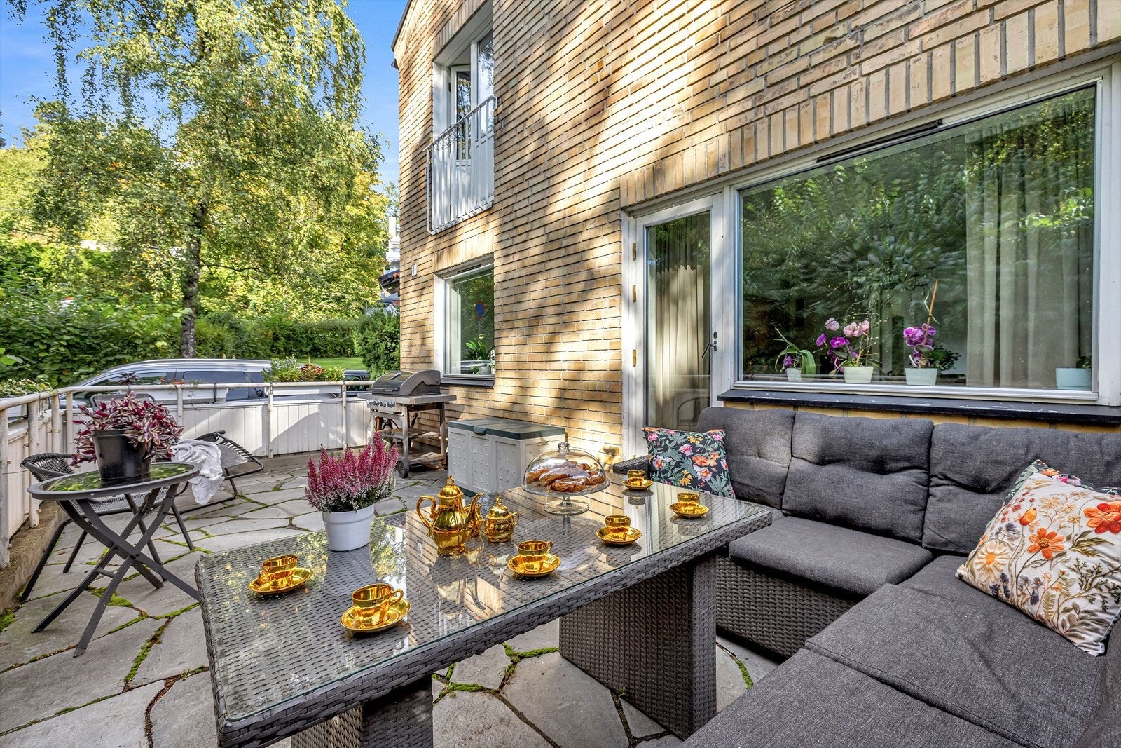 Privat skiferbelagt terrasse på hele 21 m² Galleribilde