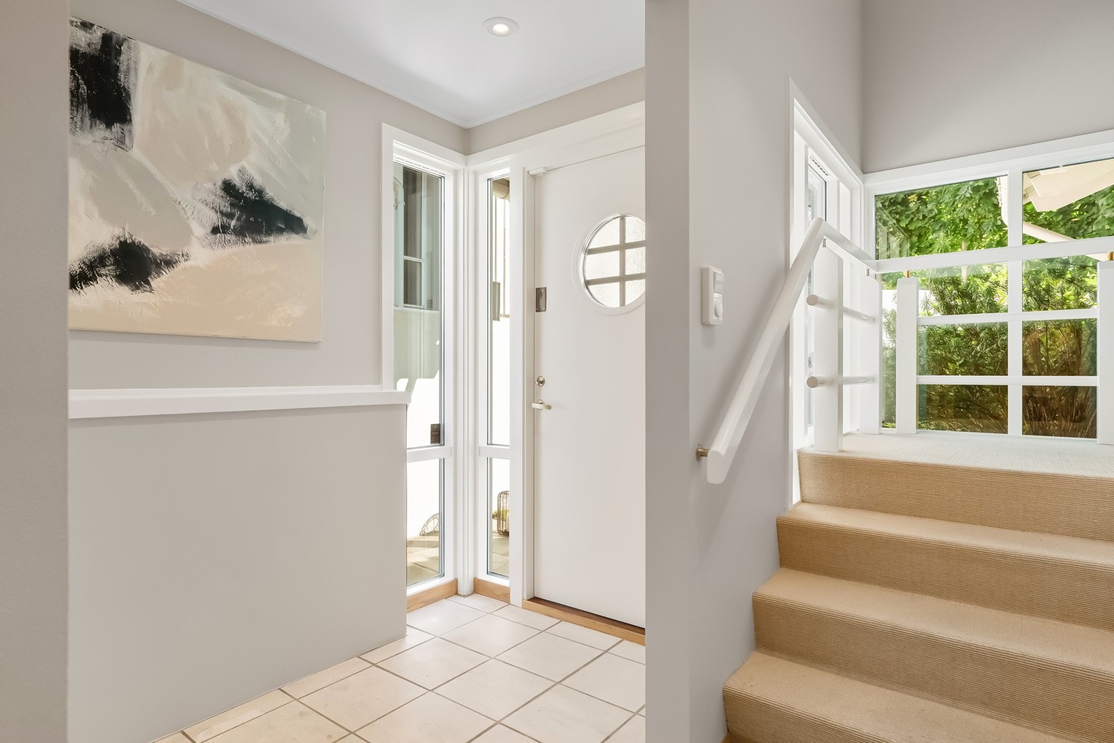 Flislagt entré Galleribilde