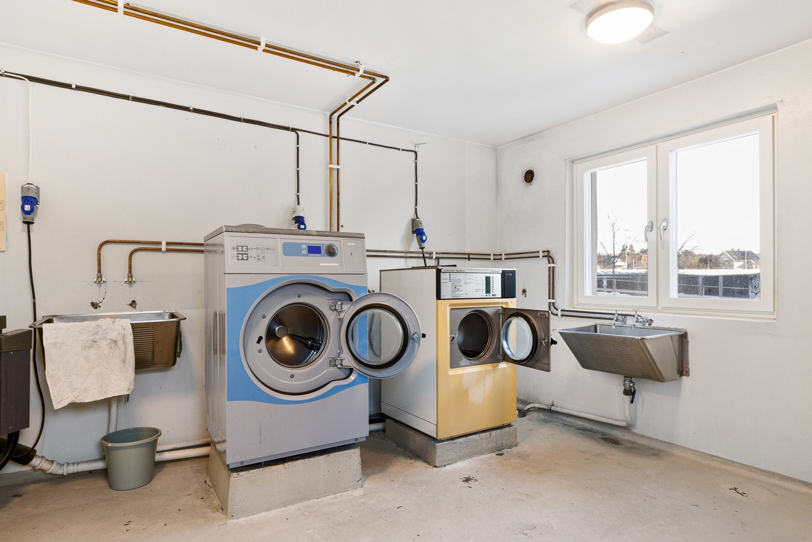 Borettslaget har to fellesvaskerier i kjeller. Galleribilde