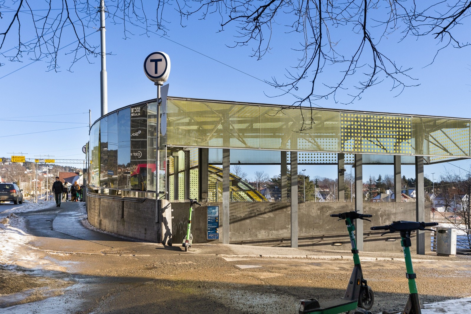 Storo har svært gode kollektivtilbud med buss, trikk og t-bane. Galleribilde