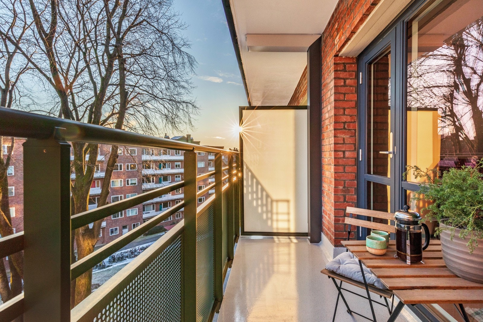 På balkongen får man morgensolen direkte inn. Galleribilde