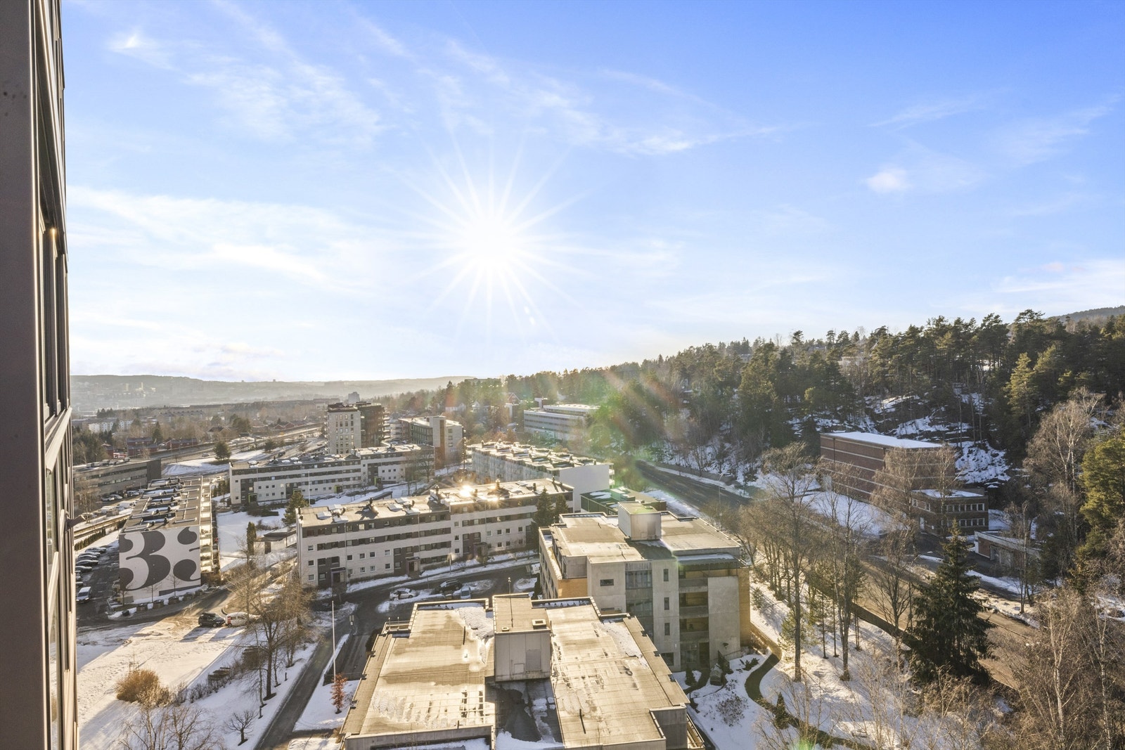 Sol på balkongen fra ca. kl. 14-21. Galleribilde