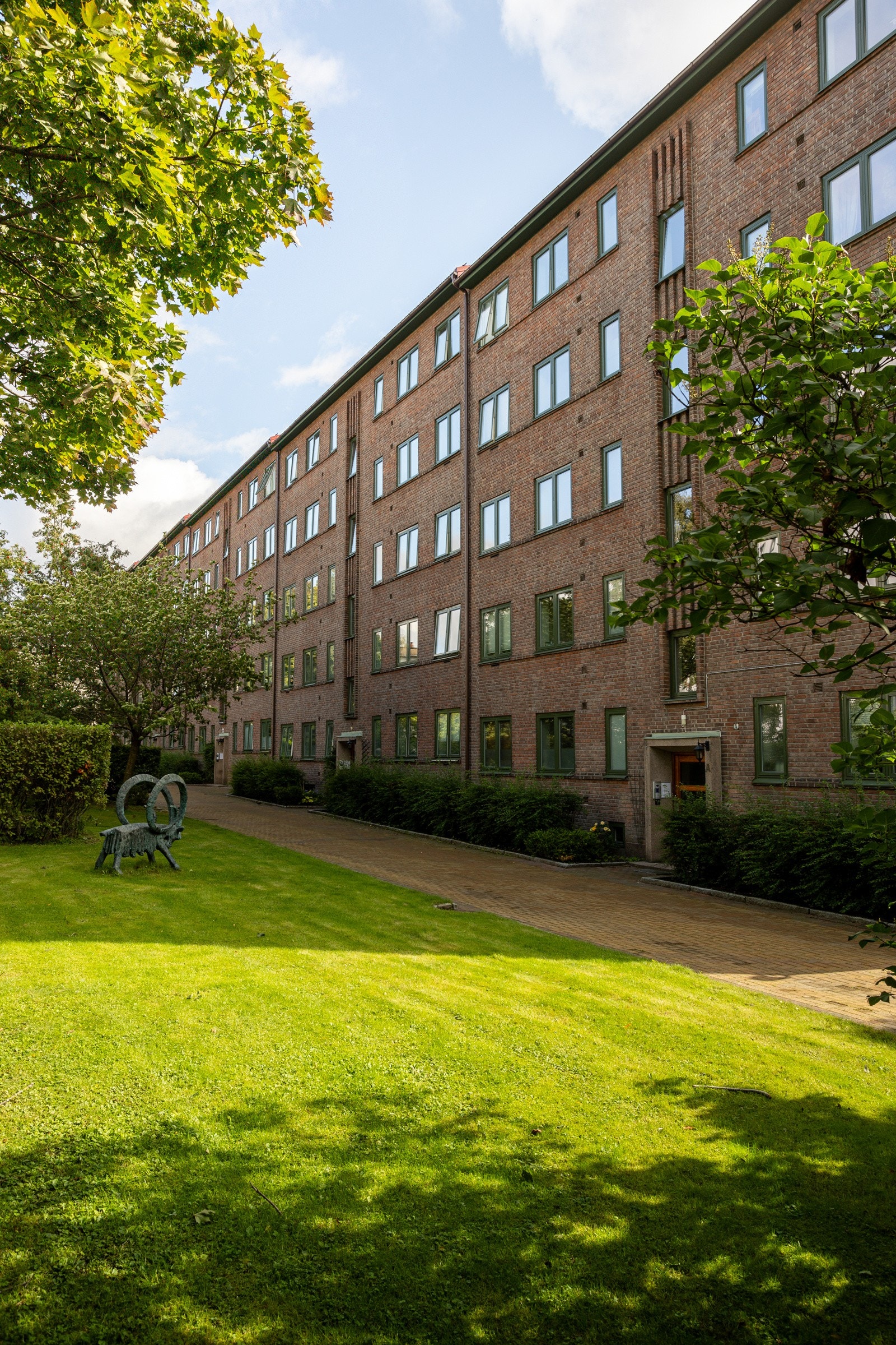 Borettslaget er ryddig og veldrevet. I 2023 ble blant anndet både tak og callinganlegg skiftet ut. Galleribilde