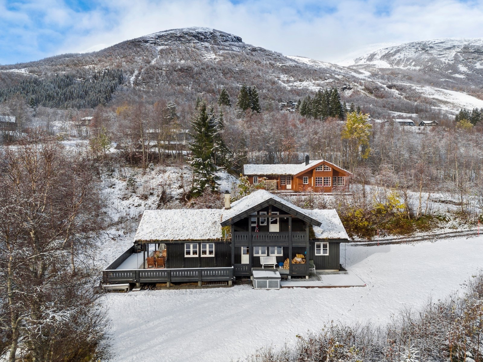 Fasade | Dronefoto Galleribilde