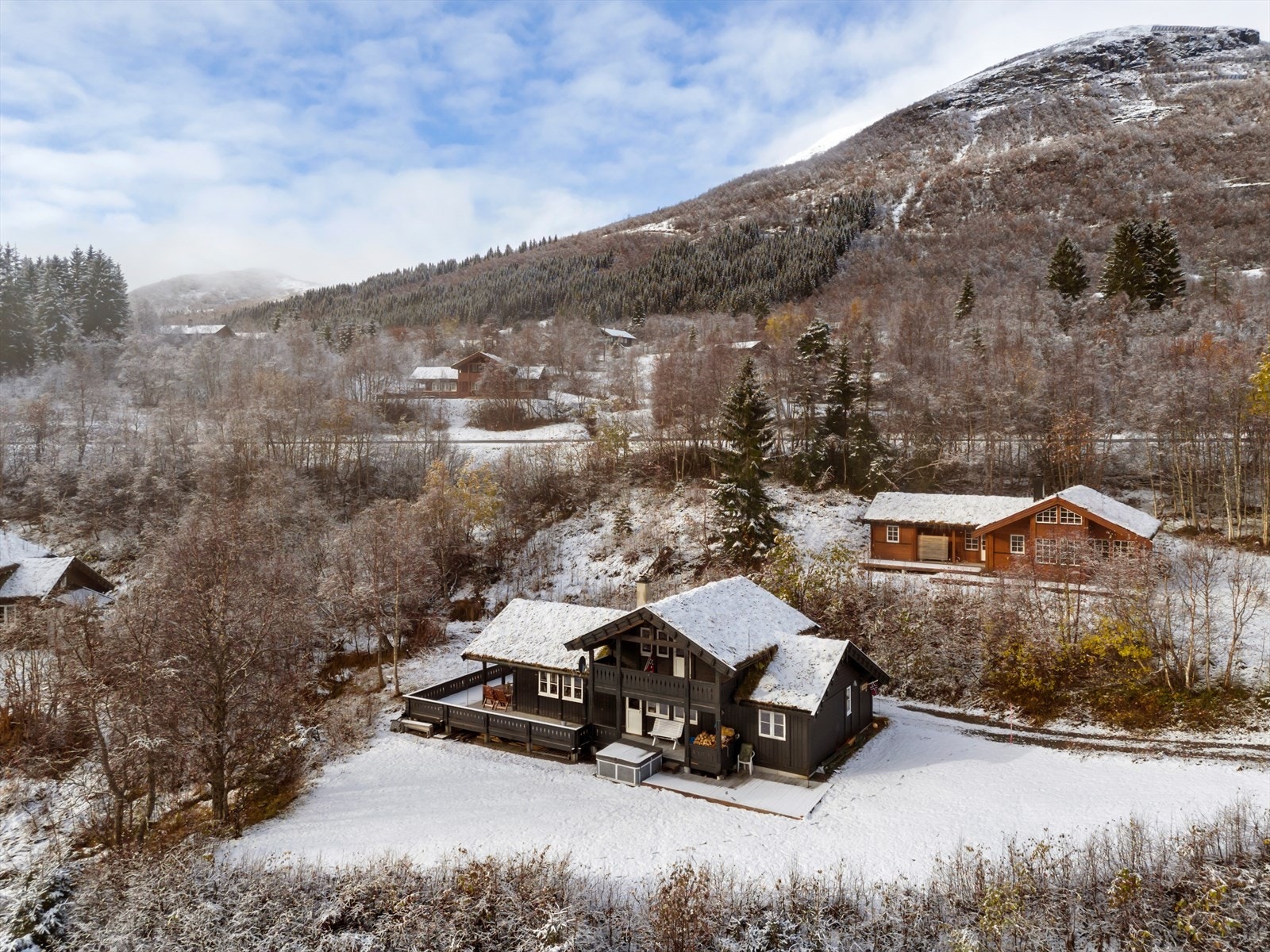 Fasade | Dronefoto Galleribilde