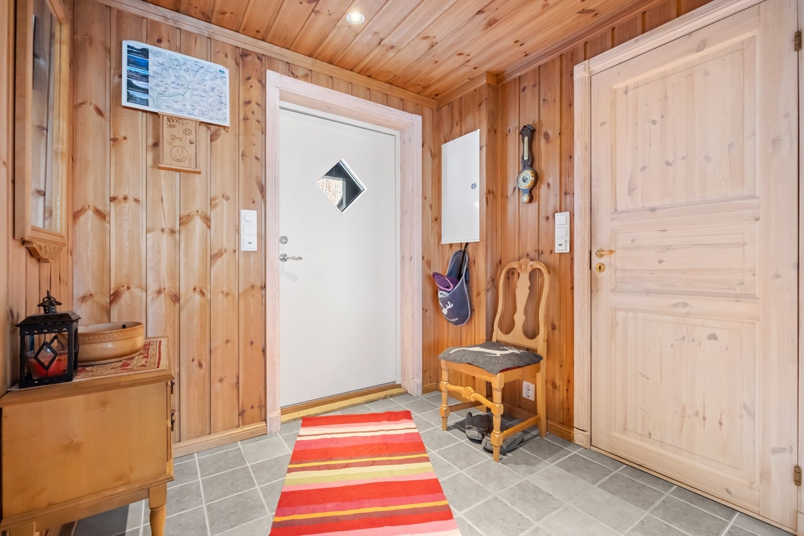 Entrè med varmekabler i gulvet Galleribilde