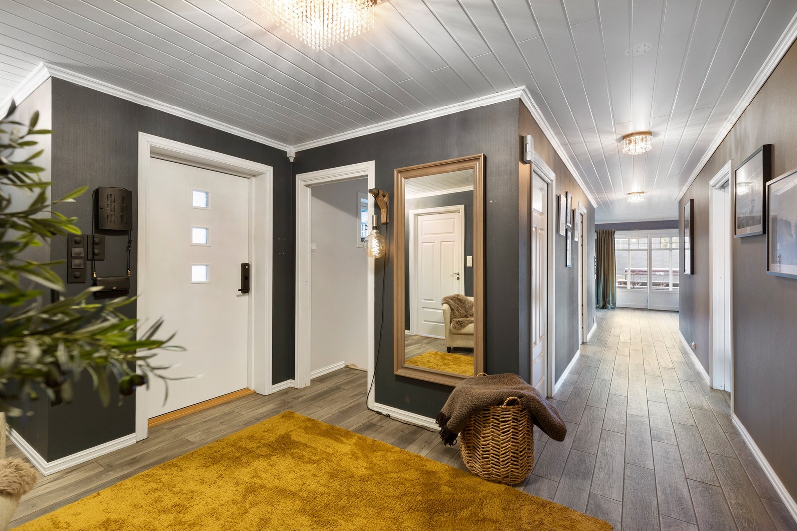 Boligen har oppvarming fra vannbåren gulvvarme. Galleribilde