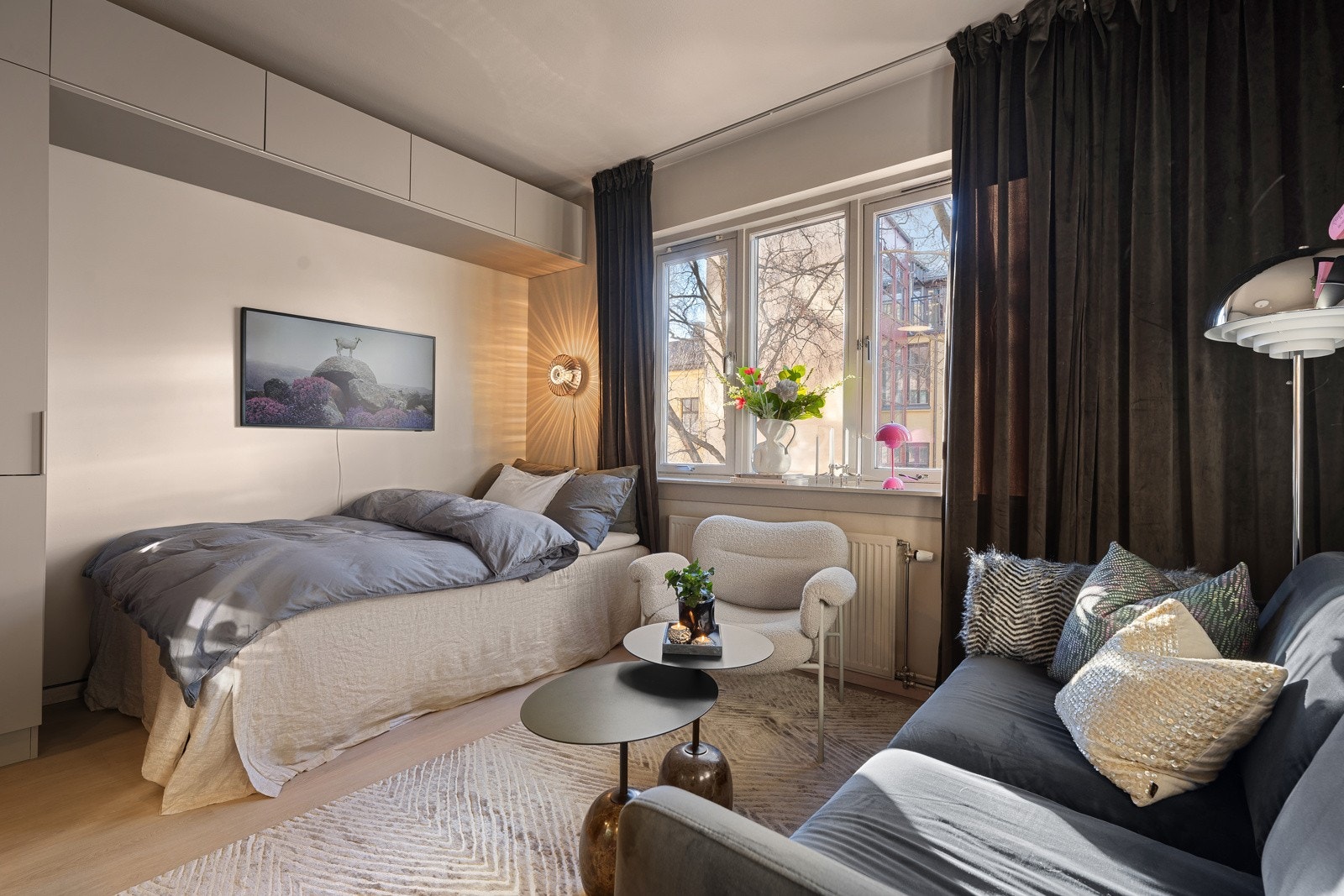 Leiligheten vender mot den stille bakgården. Galleribilde