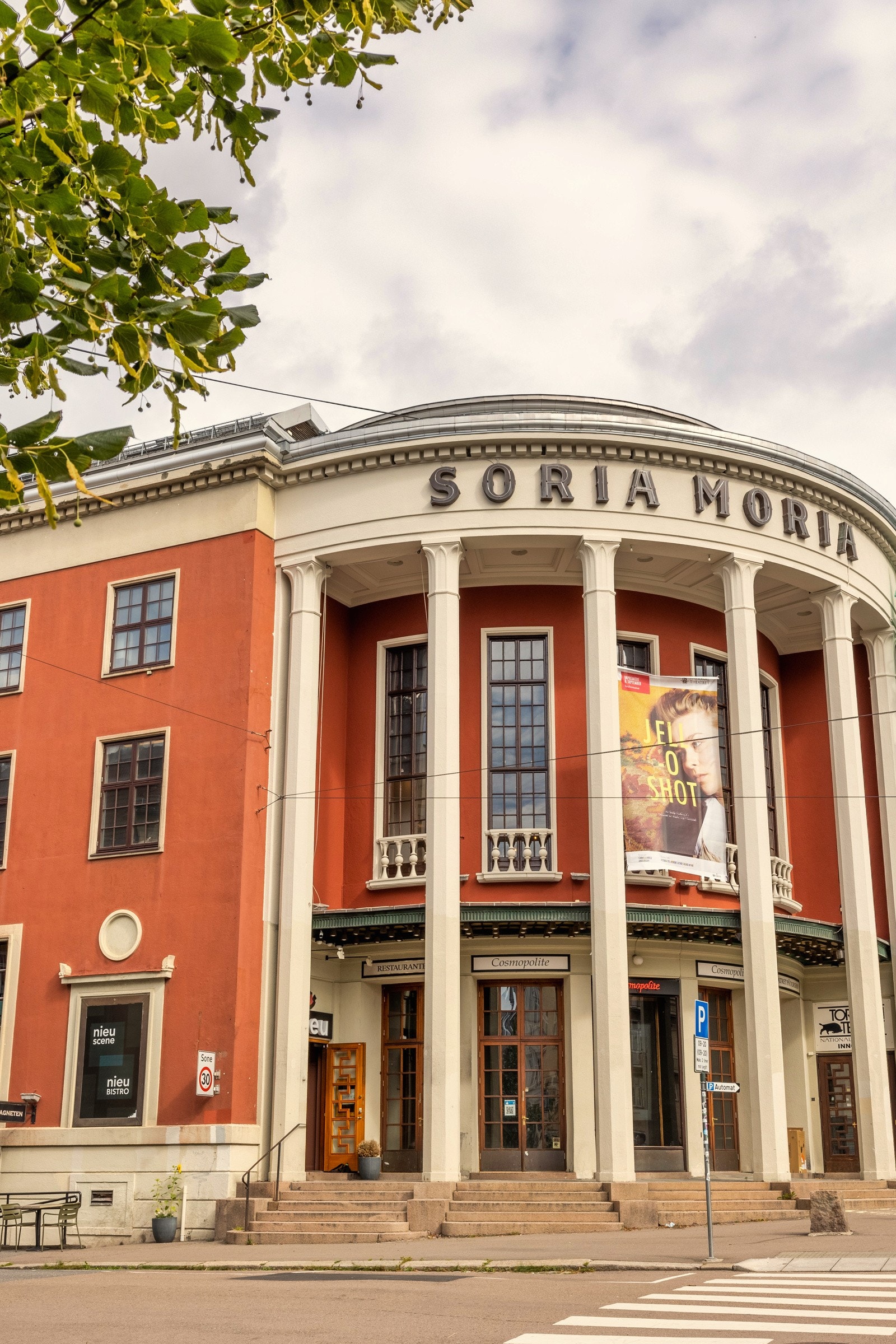 Soria Moria - Kulturslott og samlingspunkt - Cosmopolite scene, Torshovteateret og Nieu scene. Galleribilde