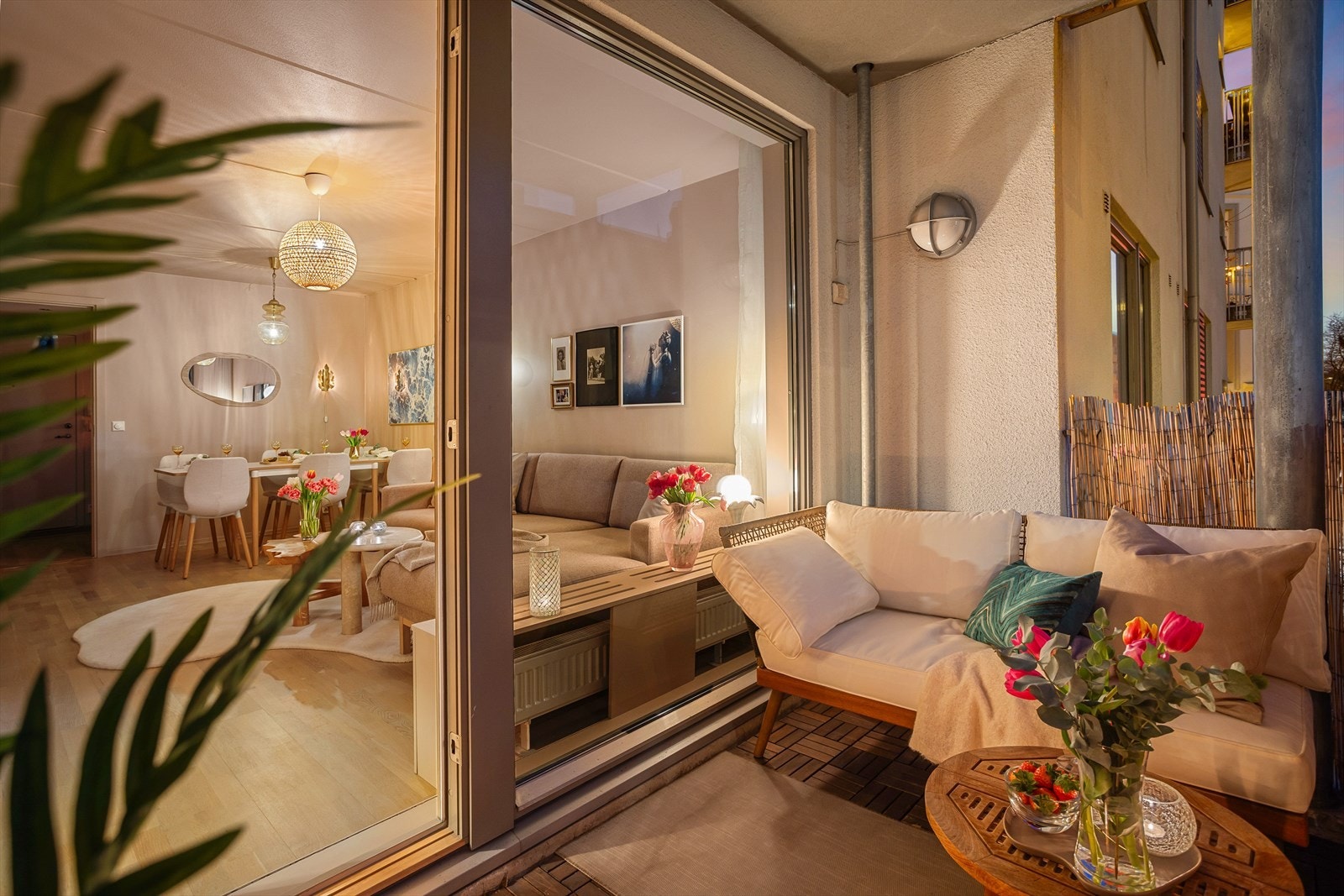 Velkommen til Kingos gate 15 - En innbydende og romslig 2-roms beliggende i en moderne bygård fra 2005. Galleribilde