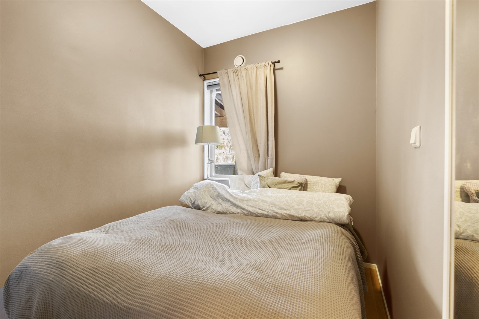 Soverom. Galleribilde