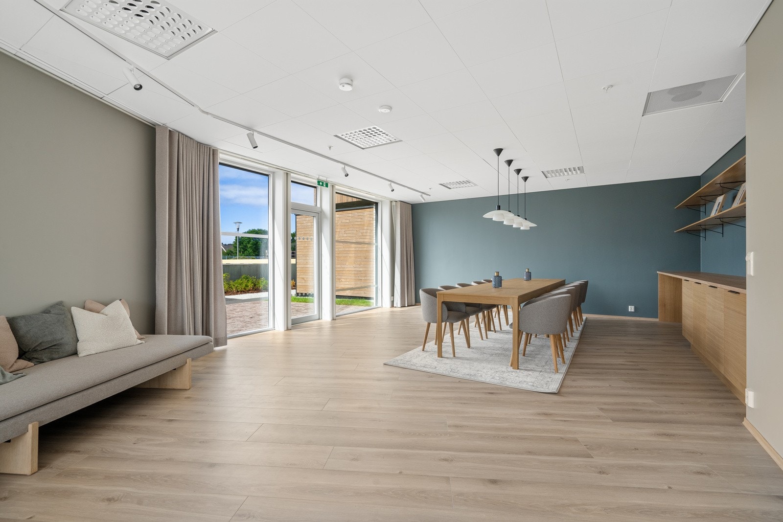 Bilde fra selskapslokale i Trinn 1. Det vil bli levert tilsvarende selskapslokale i Trinn 2, men det tas forbehold om forkjellig utforming og leveranse. Bildet er kun ment for inspirasjon.. Galleribilde