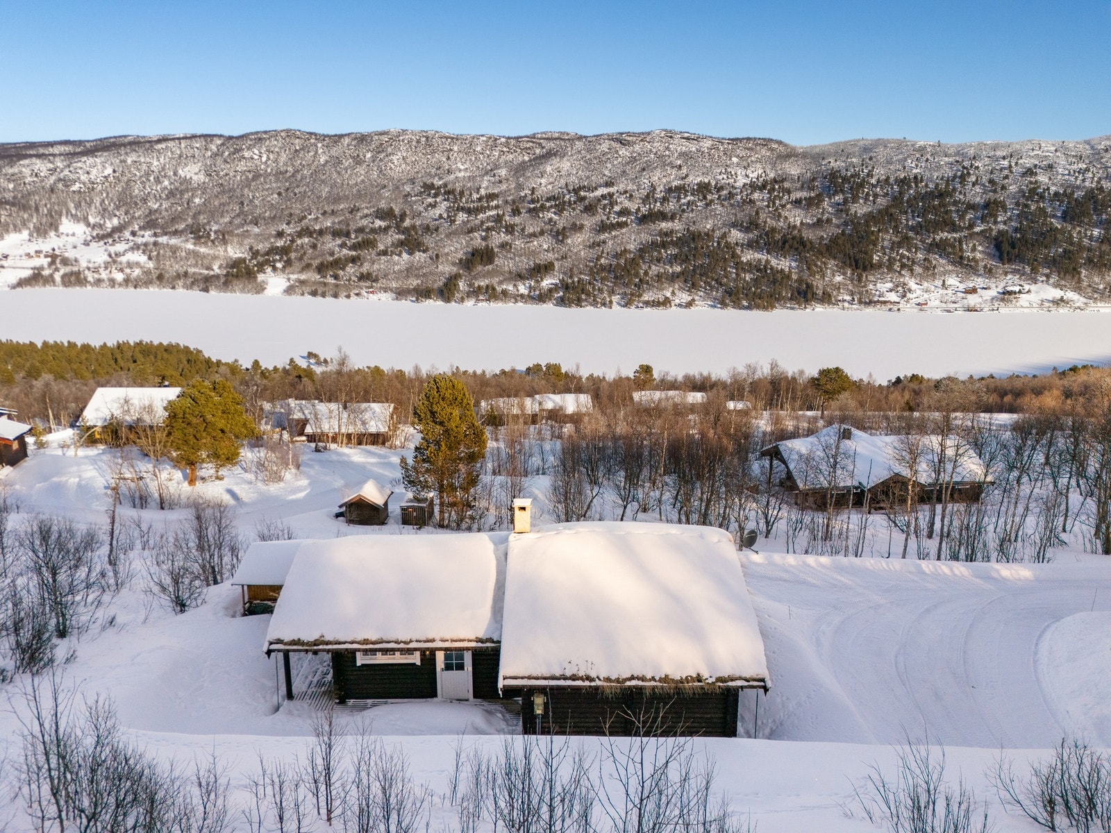 Høyt over hverdagen finner du denne perlen i fjellheimen Galleribilde