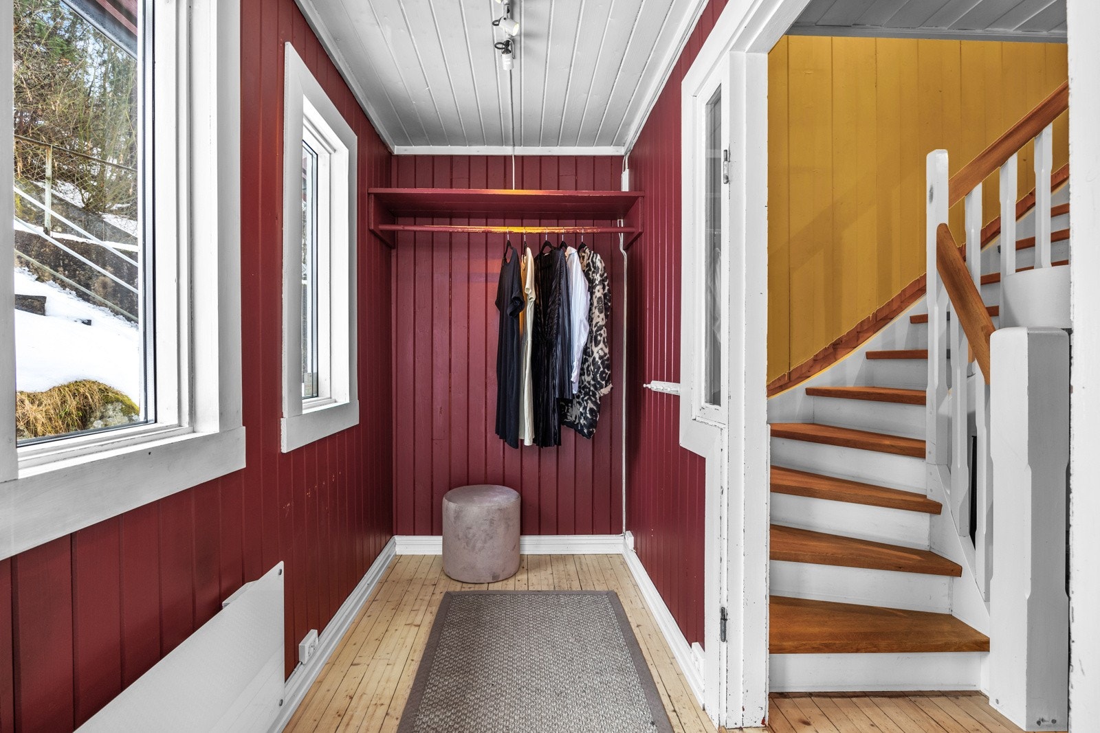 Entré med mulighet for garderobeskap om ønskelig Galleribilde