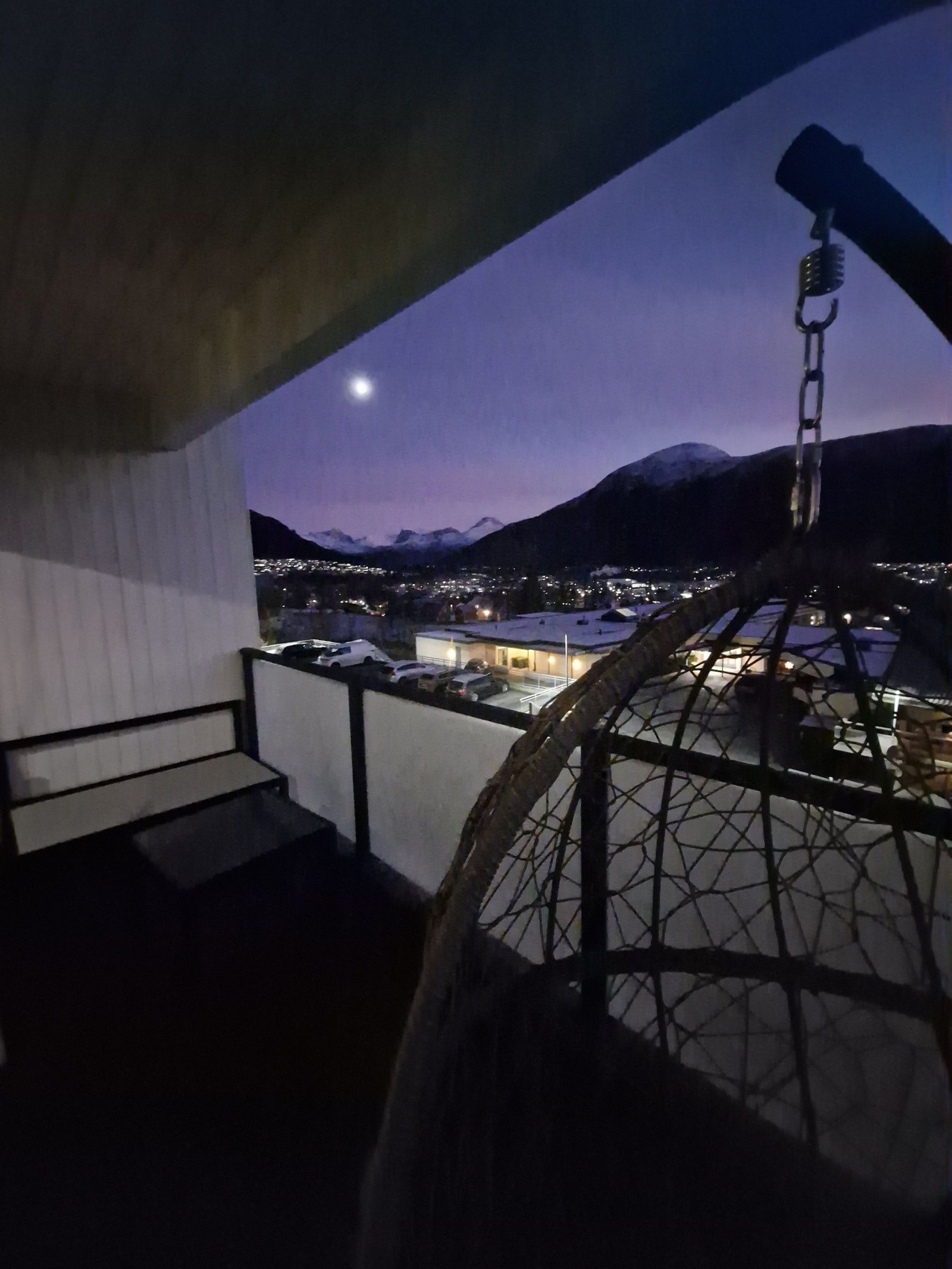 Kveldsstemning mot Melshornet. Galleribilde