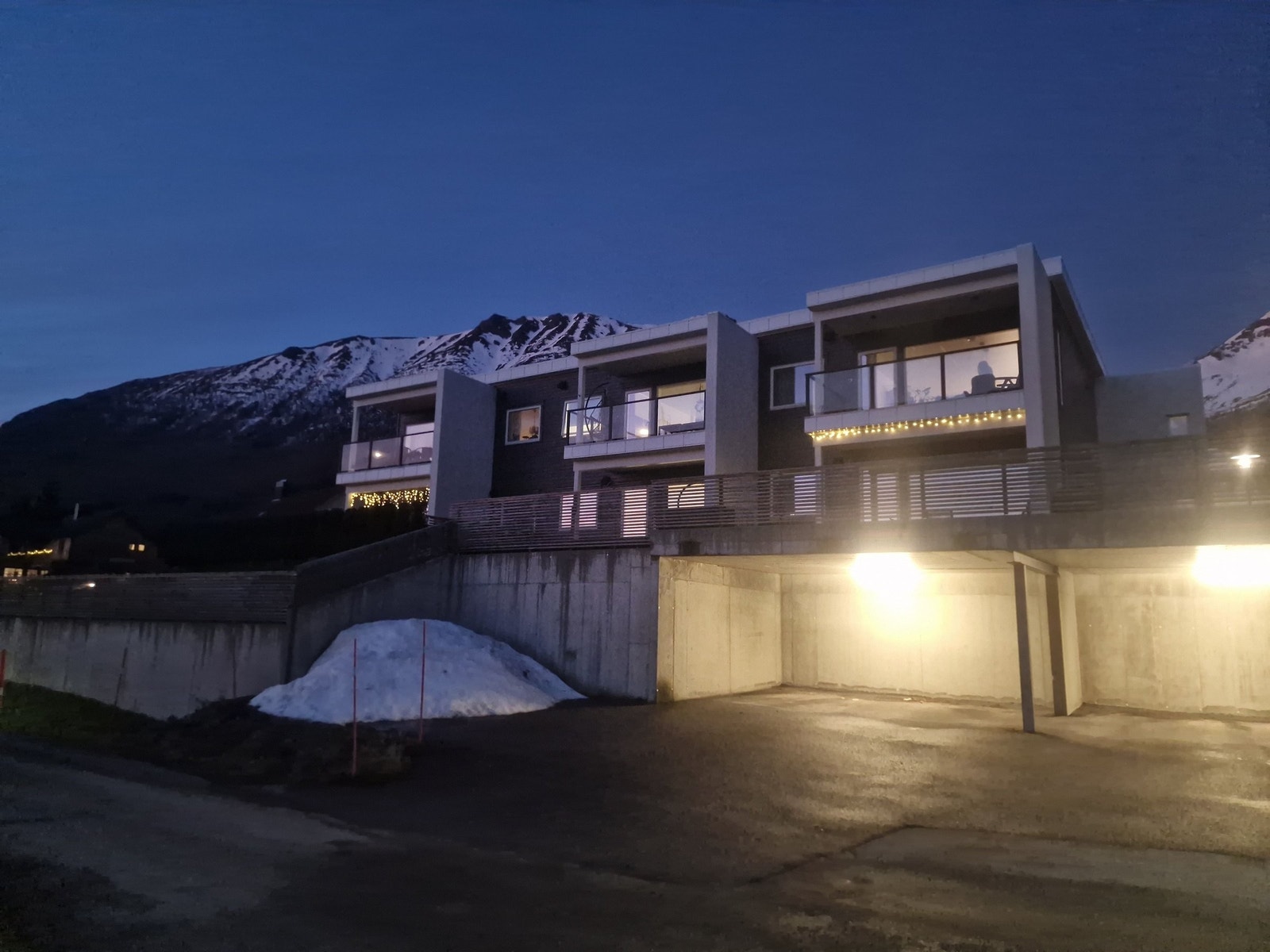 Leiligheten er i midten i øverste etasje. Galleribilde