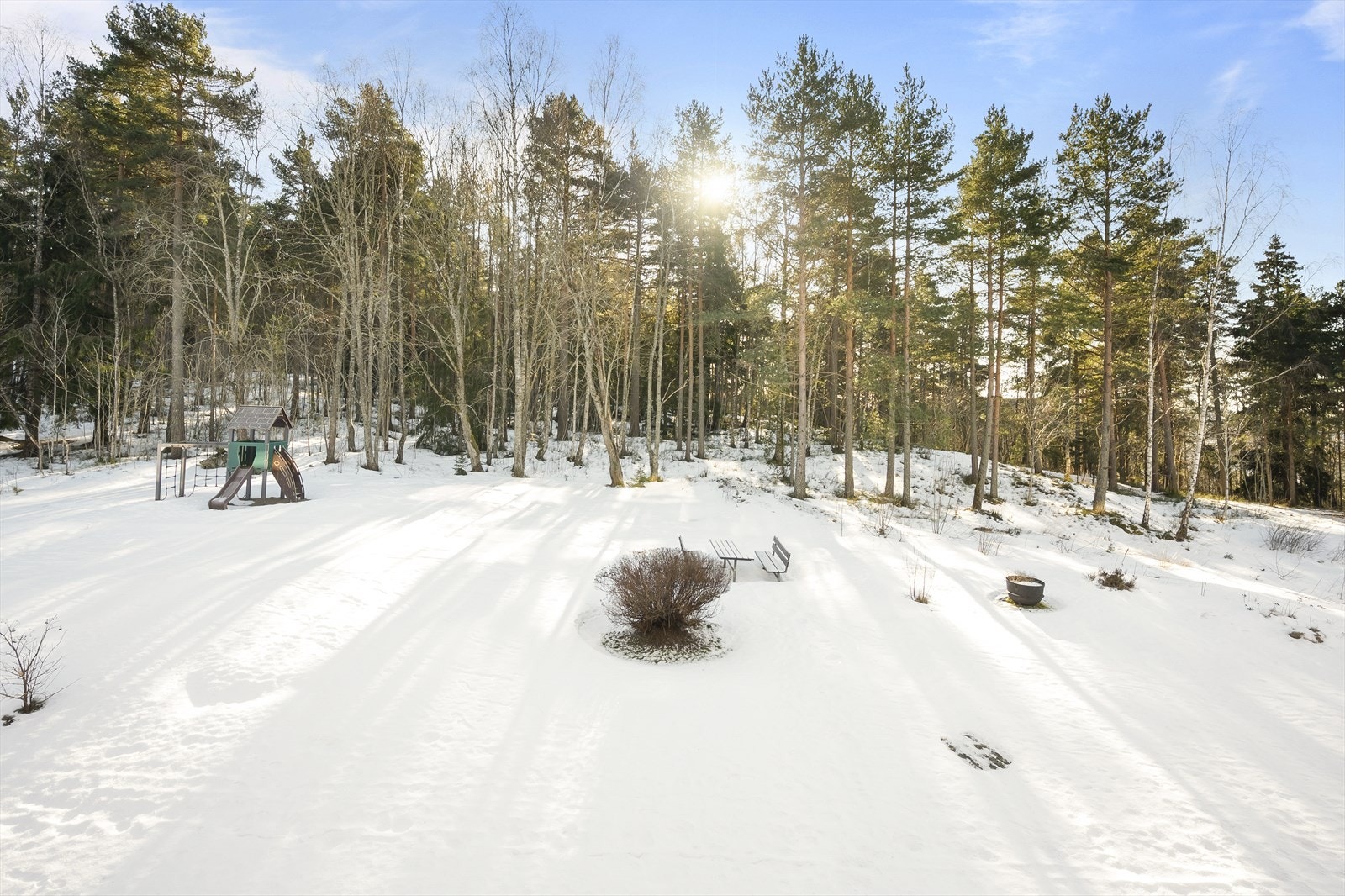 Bo i grønne og frodige omgivelser rett ved Østmarka Galleribilde