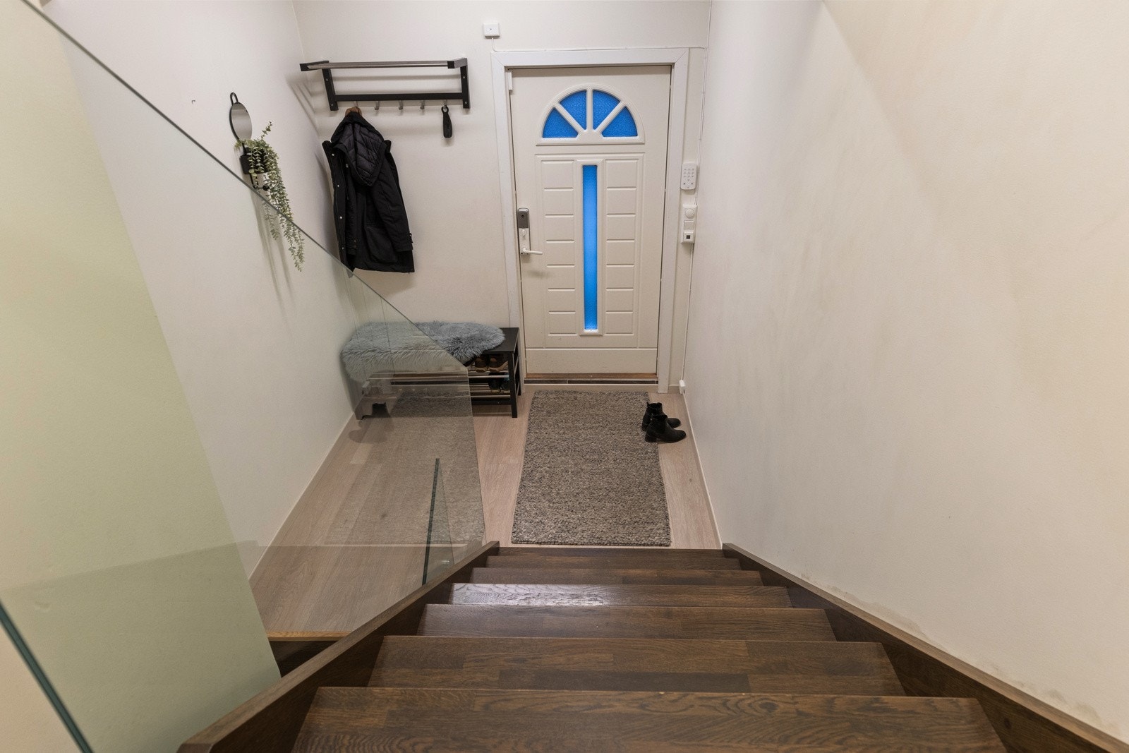 Inngangsparti. Galleribilde