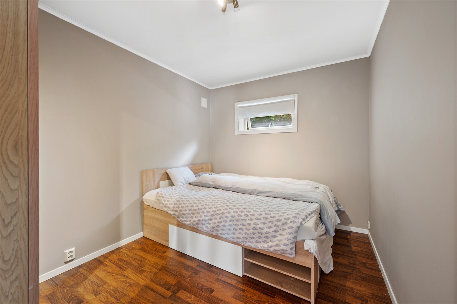 - Kontor i utleiedel er pr. dags dato benyttet som soverom (ikke godkjent til varig opphold) - Galleribilde