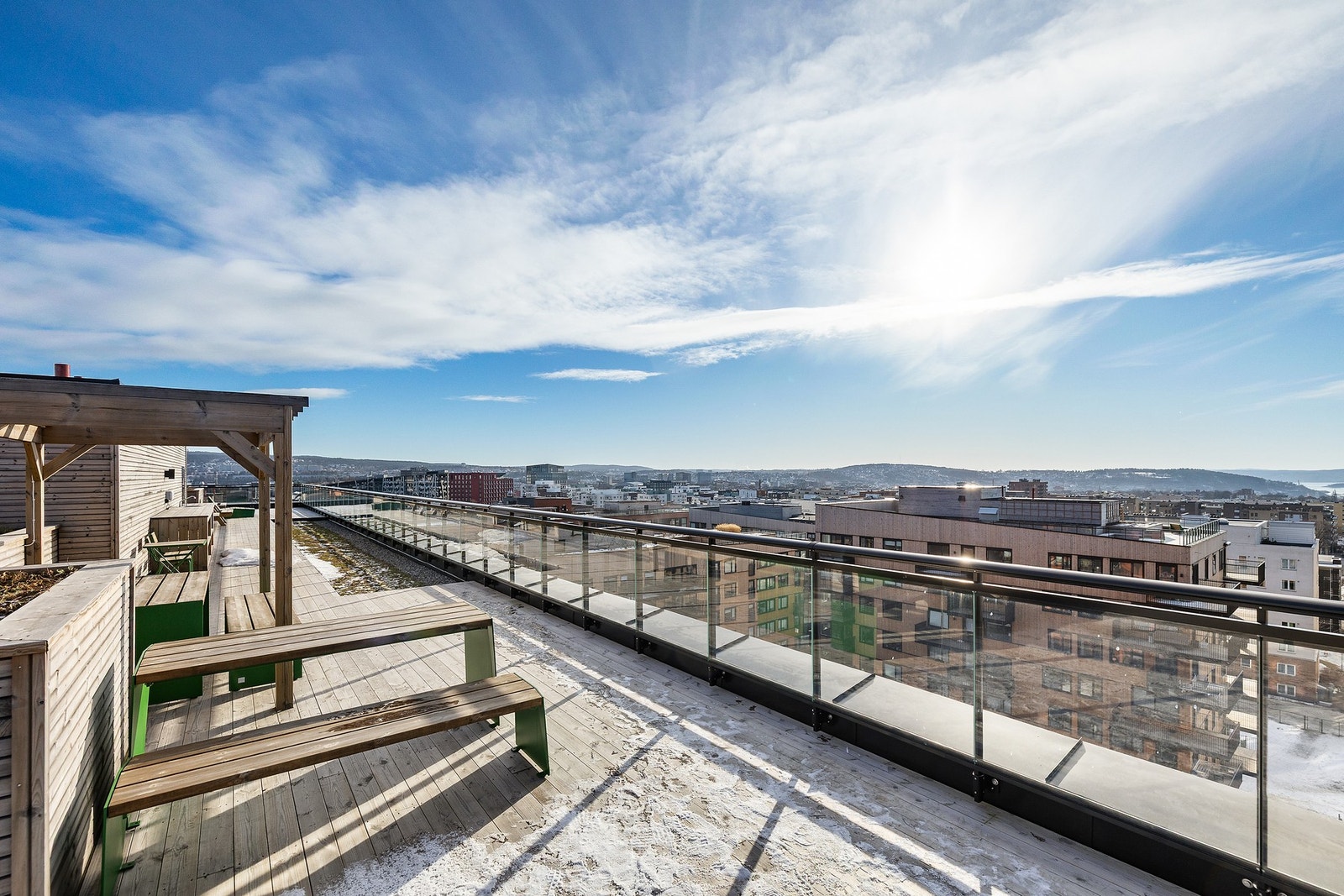 Tilgang til felles takterrasse direkte fra oppgang Galleribilde