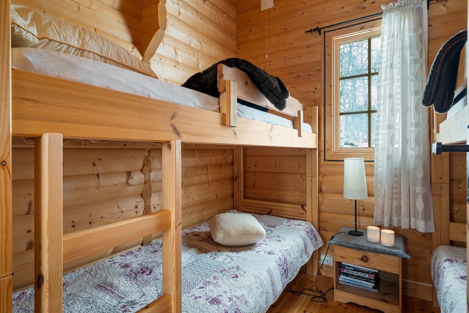 Annekset inneholder stue og soverom. Galleribilde