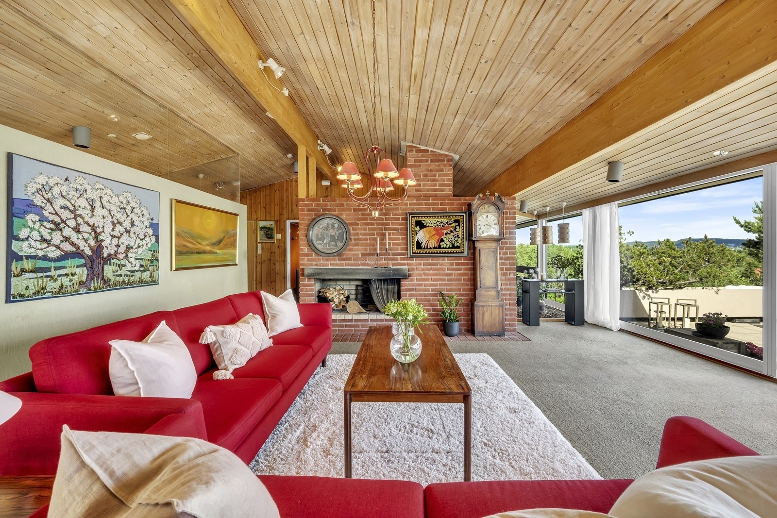 Legg merke til glasset over vegggen mot kjøkkenet (venstre side) Galleribilde