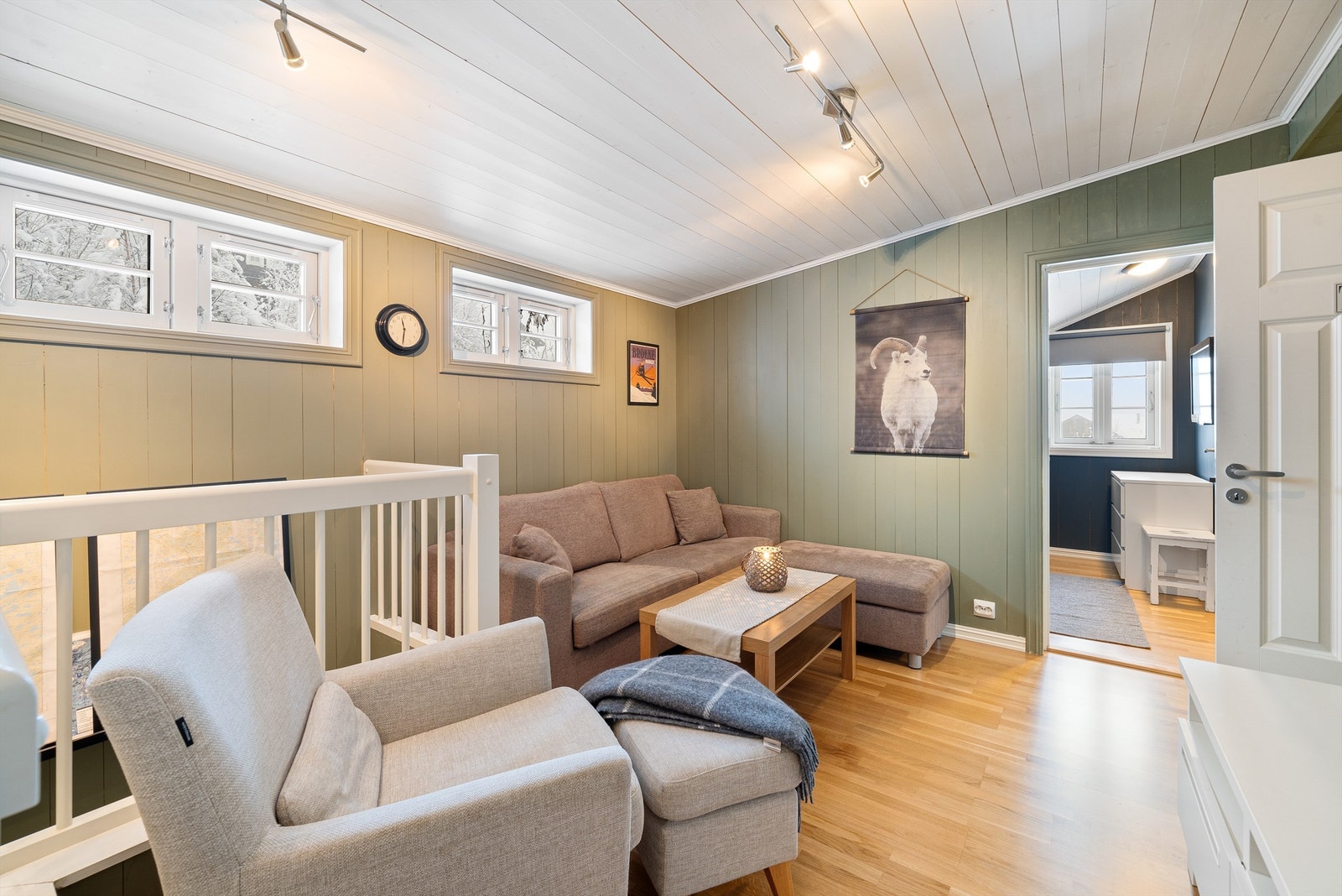 Loftstuen. Galleribilde