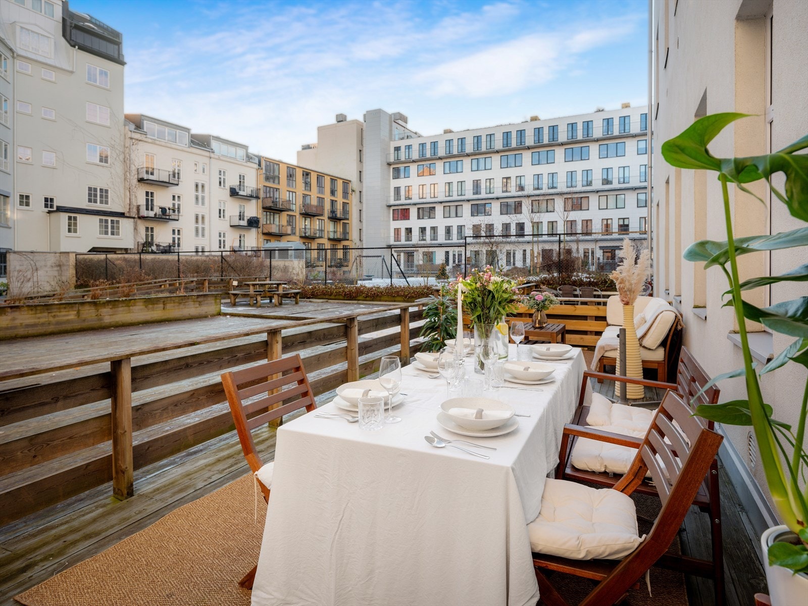 Velkommen ut. Her får du en terrasse som er på hele 26 kvadratmeter! Galleribilde