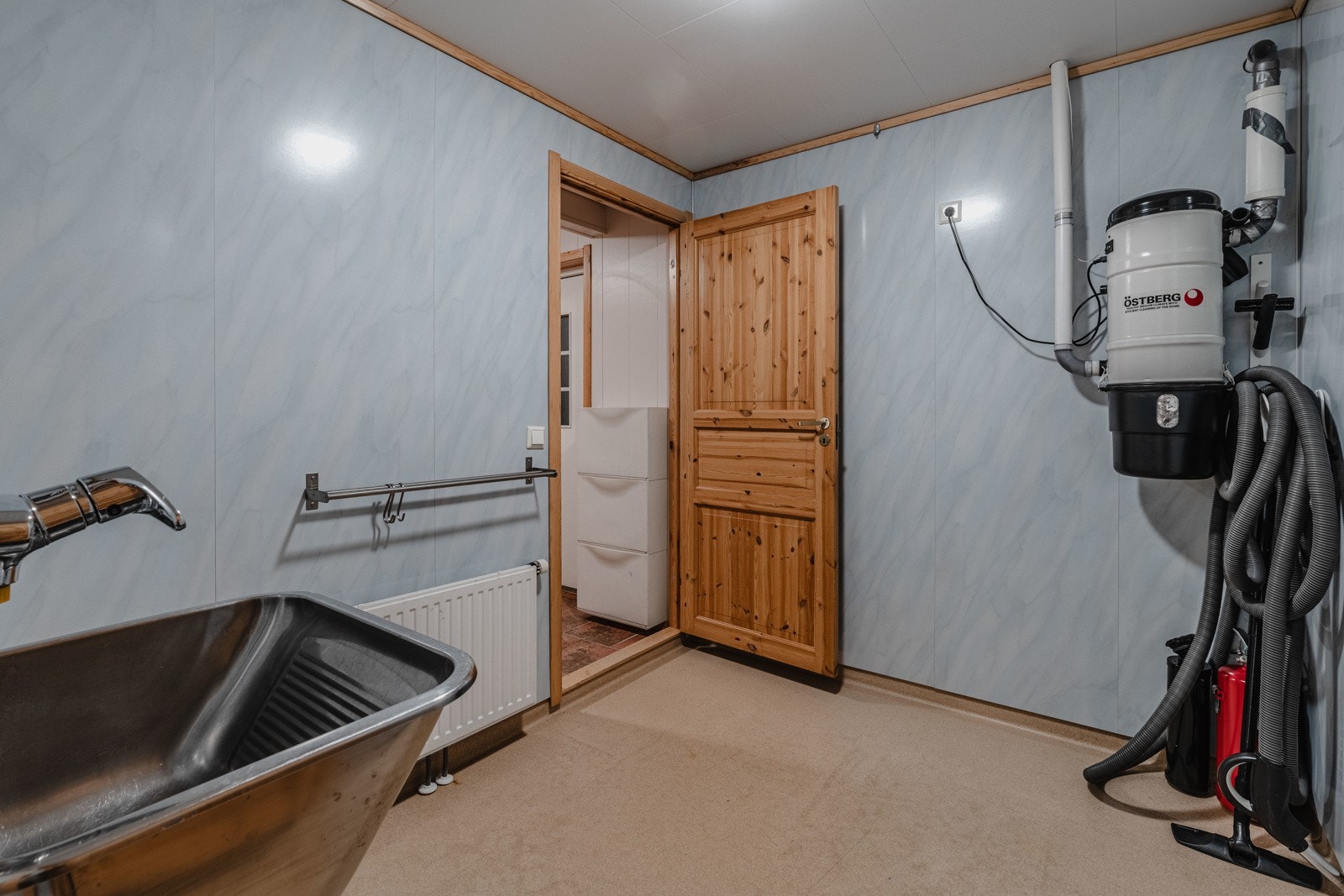 Vaskerommet er svært praktisk og av fin størrelse Galleribilde