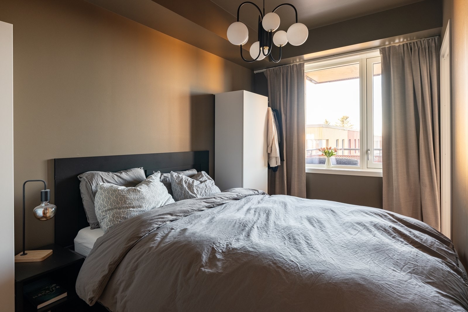 Soverommet er av god størrelse og strekker seg over 10m². Galleribilde